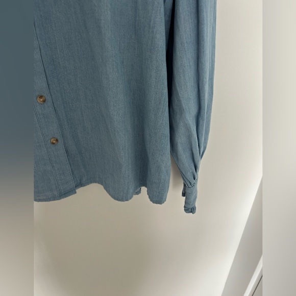 Blue Eyelet Detail Women's Top - Picture 3 of 4